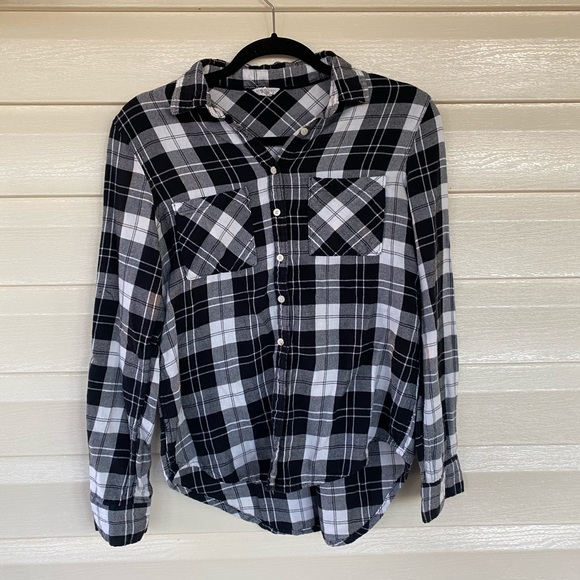 Aeropostale Black and White Button Down Flannel Size M - Picture 1 of 5